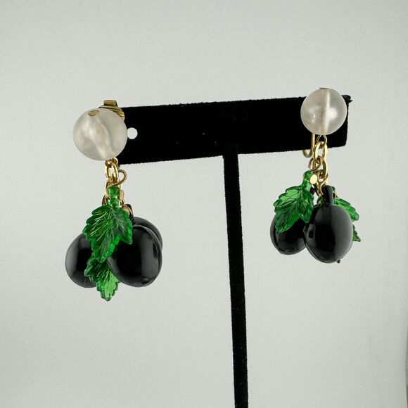 Vintage Lucite Black Plum Clip-On Earrings Summer Fruit - Picture 3 of 7